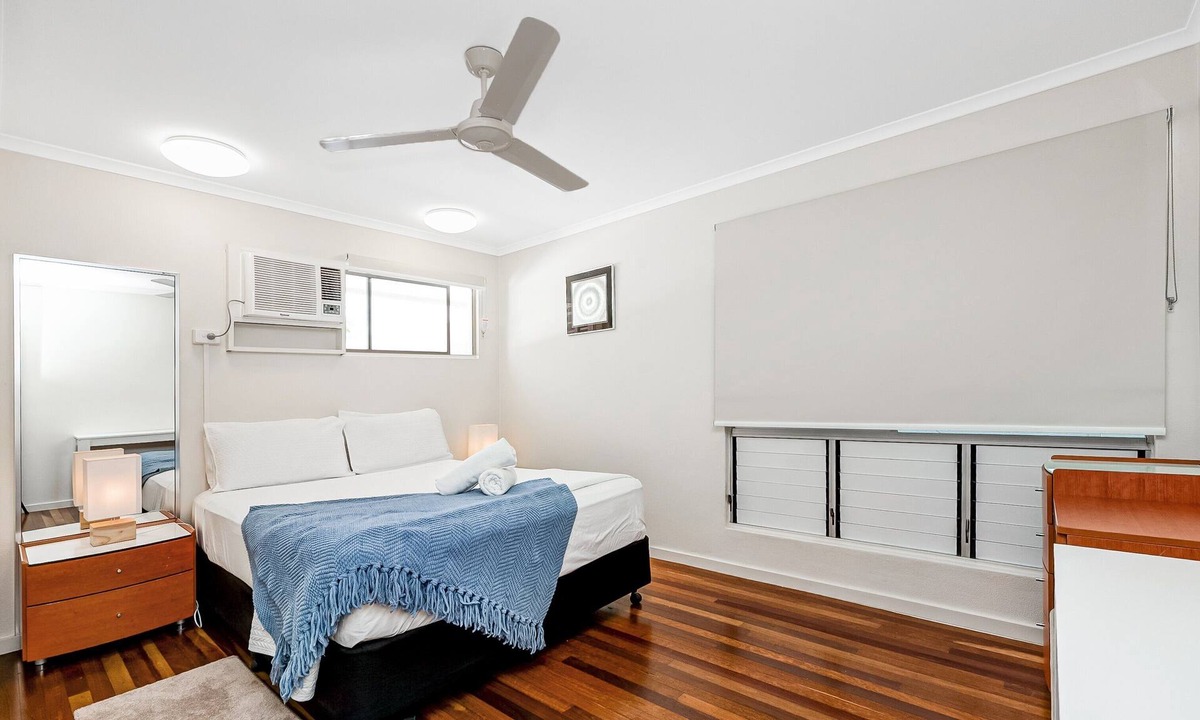 Aitkenvale Apartment | Welcoming 3 BR Townsville Home - Fenced Yard & BBQ