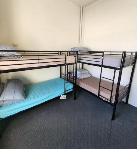 Adelaide Central Business District Hotel | West End Motel & Backpackers