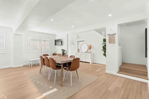 Culburra Beach House | White Haven - 4 Min Walk to Beach & Spa