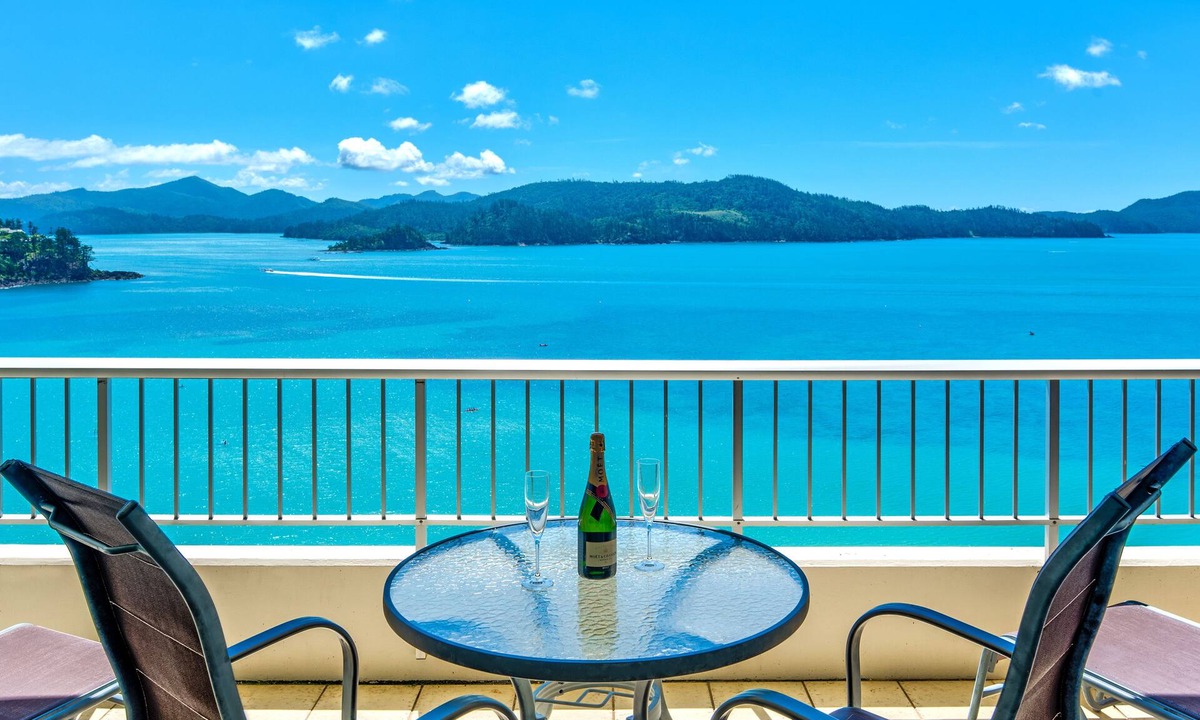 Hamilton Island Apartment | Whitsunday Apartment East 1304