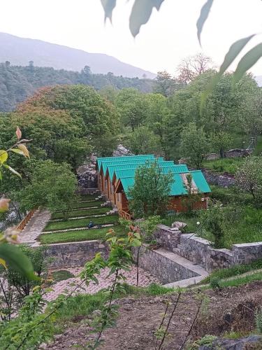 Bandrol Hotel | Wildwood Cabins Manali