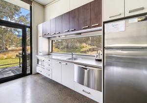 Ecocrackenback 14 'Sustainable chalet close to the slopes.' in Crackenback