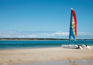 Golden Shores Unit 1, 21 Landsborough Parade in Caloundra