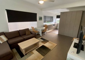 H2O Holiday Apartments - Unit 5 in North Haven