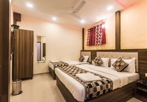 Hotel Golden Galaxy
