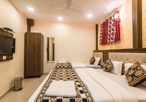 Hotel Golden Galaxy