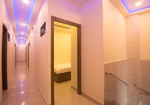 Hotel Golden Galaxy