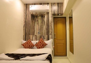 Hotel Golden Inn