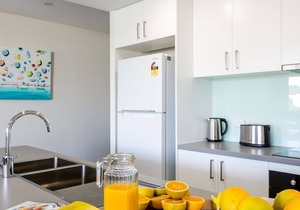 Ishtar Apartment 5 by Book Jervis Bay - Water Views in Huskisson