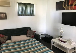 Kangaroo Island Accommodation - Reggie's Cottage in Kingscote