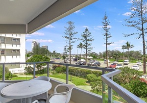 Kooringal Unit 4 in Coolangatta