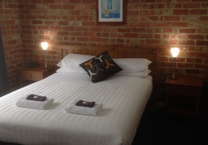 Prom Coast Holiday Lodge - Cottage 2 in Waratah North