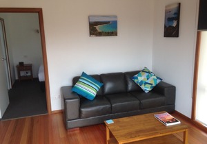 Prom Coast Holiday Lodge - Cottage 5 in Waratah North