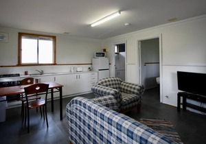 Riverscape Cottage No.4 - Riverscape Cottage No.4 is an easy walk to the Blackwood River in Augusta