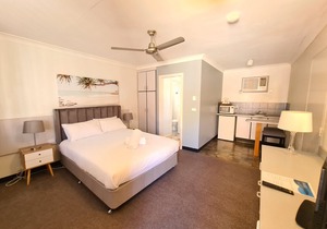 Woolgoolga Beach Motel Unit 6 in Woolgoolga