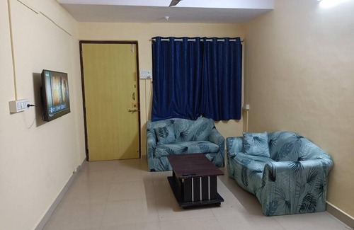 Thane West House | 1000 m² Bungalow ∙ 1 bedroom ∙ 1 guest