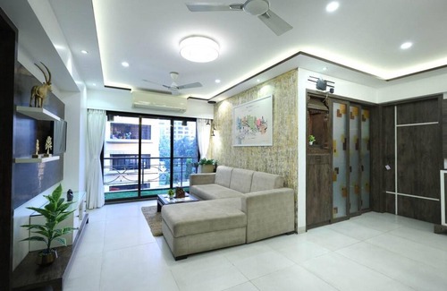 Bandra East Apartment | 650 m² Apartment ∙ 2 bedrooms ∙ 6 guests