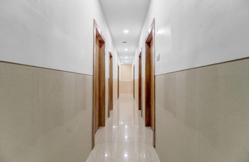 Dombivli East Hotel | Hotel ∙ 2 guests