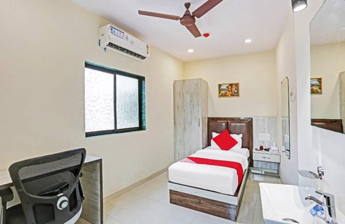 Kurla West Hotel | Hotel ∙ 2 guests
