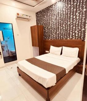 Kurla West Hotel | Hotel Garden Palace