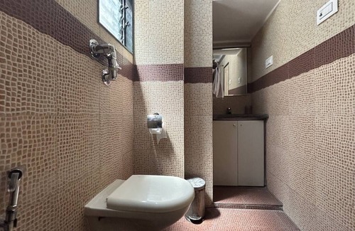 Malad West Resort | Private room ∙ 2 guests