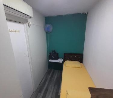 Juhu Hostel | Sinhassan Dormitory Hostel Juhu