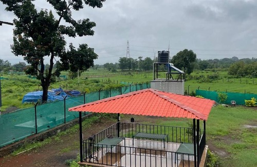 Bhiwandi Villa | Villa ∙ 8 bedrooms ∙ 30 guests
