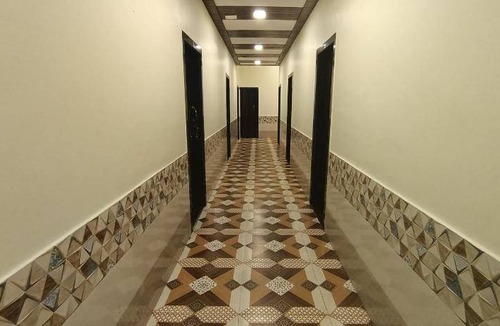 Kurla Hotel | 100 m² Hotel ∙ 3 guests