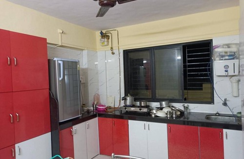 Thane West House | 1000 m² Bungalow ∙ 1 bedroom ∙ 1 guest