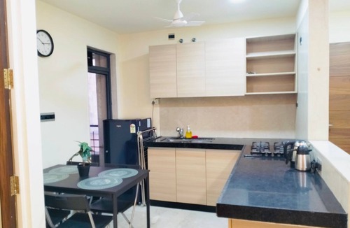 Kurla Apartment | 1BR Service Apartment B-104 BKC By Florastays