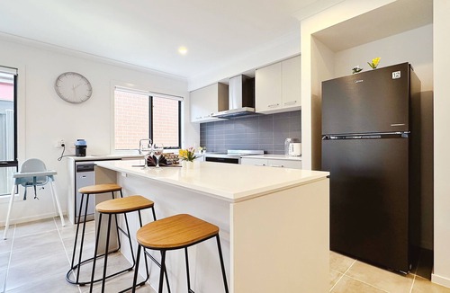 Beveridge House | 2026 New built/Lyra Home/Near School/Washing & Dryer/Play Ground & Basketball