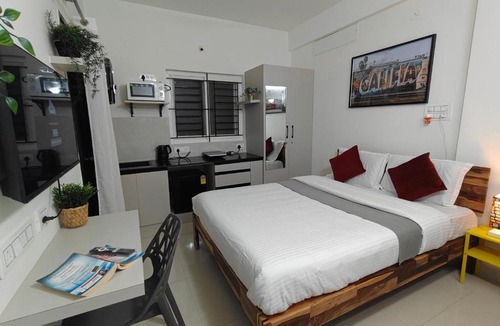 Brookefield Hotel | 3 Home Tales (Brookefield)
