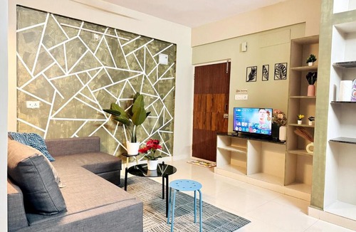 Marathahalli Apartment | 307 Airy King Bed Full Kitchen One Bed room Flat