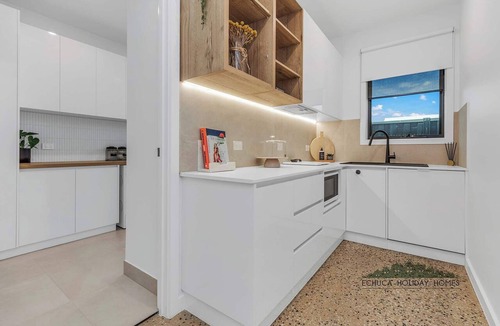 Moama House | 37 Sand Piper