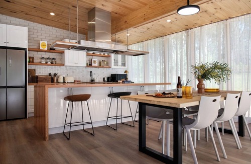 Wheatsheaf House | 8 bedroom farmstead in Wheatsheaf Daylesford