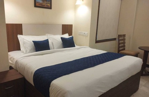 Parthasarathy Puram Hotel | A.R Residency