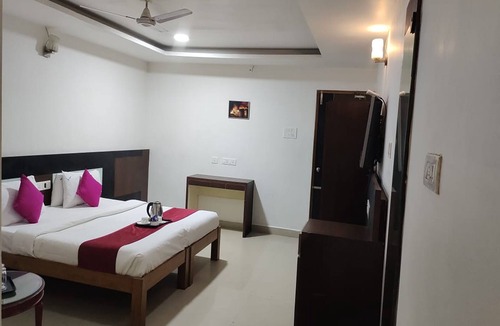 T Nagar Hotel | Aayush Residency
