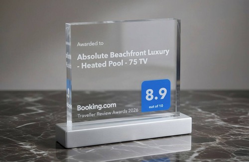 Main Beach Apartment | Absolute Beachfront | Ocean Balcony + Heated Pool