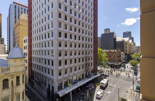 Adelaide Central Business District Hotel | Adelaide Paringa