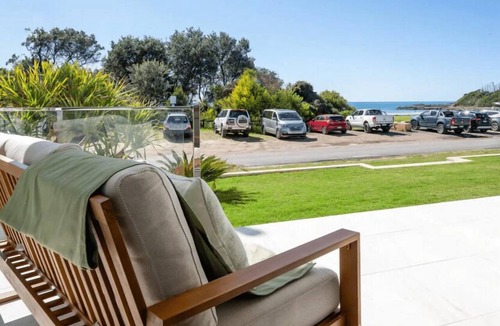 Woolgoolga House | Adrift - Beachfront living on Woolgoolga Beach
