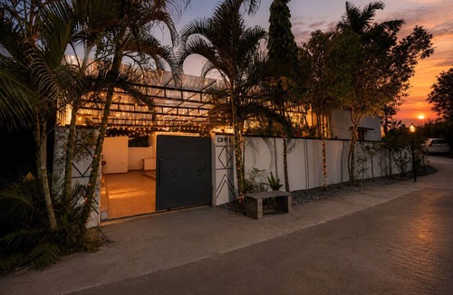Denkanikota Apartment | Airavati Villa by Stayjade Pvt Pool1hr HSR 3bhk