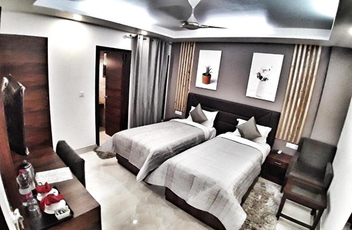 South West House | Airport Hotel Delhi Aerocity