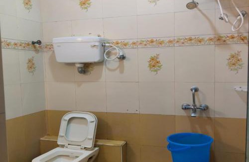 White Town Hotel | Ajantha Beach Guest House