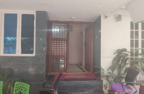 Bengaluru Hotel | AKSHATHA HOME STAY