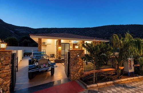 Alwar Villa | Alaya Stays MS Valley Blossom 3BHK Villa