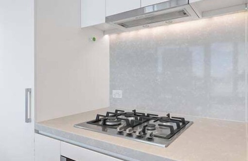 Fortitude Valley Hotel | Alfred Street Retreat | 2BR Parking Pool & Gym