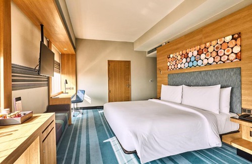 Aerocity Hotel | Aloft by Marriott New Delhi Aerocity