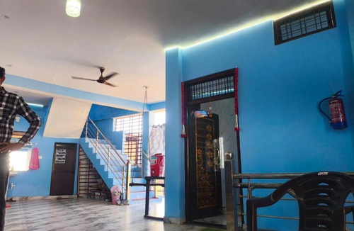 Jhansi House | Aman Guest House