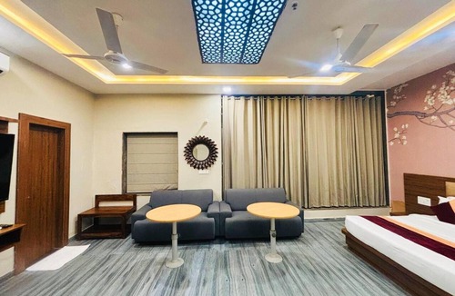 Bharatpur Hotel | Amarvilas Hotel & Resort