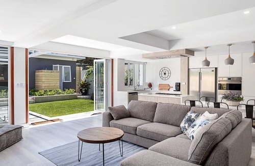 Shoal Bay House | Amazing home with swimming pool, close to Shoal Bay Beach!